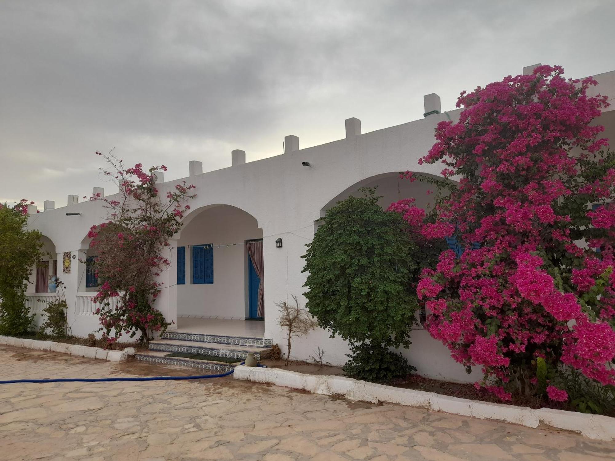 Residence Nour Douz Luaran gambar